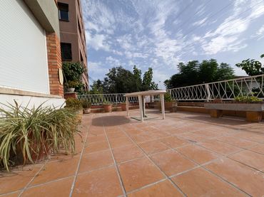 Casa pareada con balcón en venta en Carrer Pladellorens