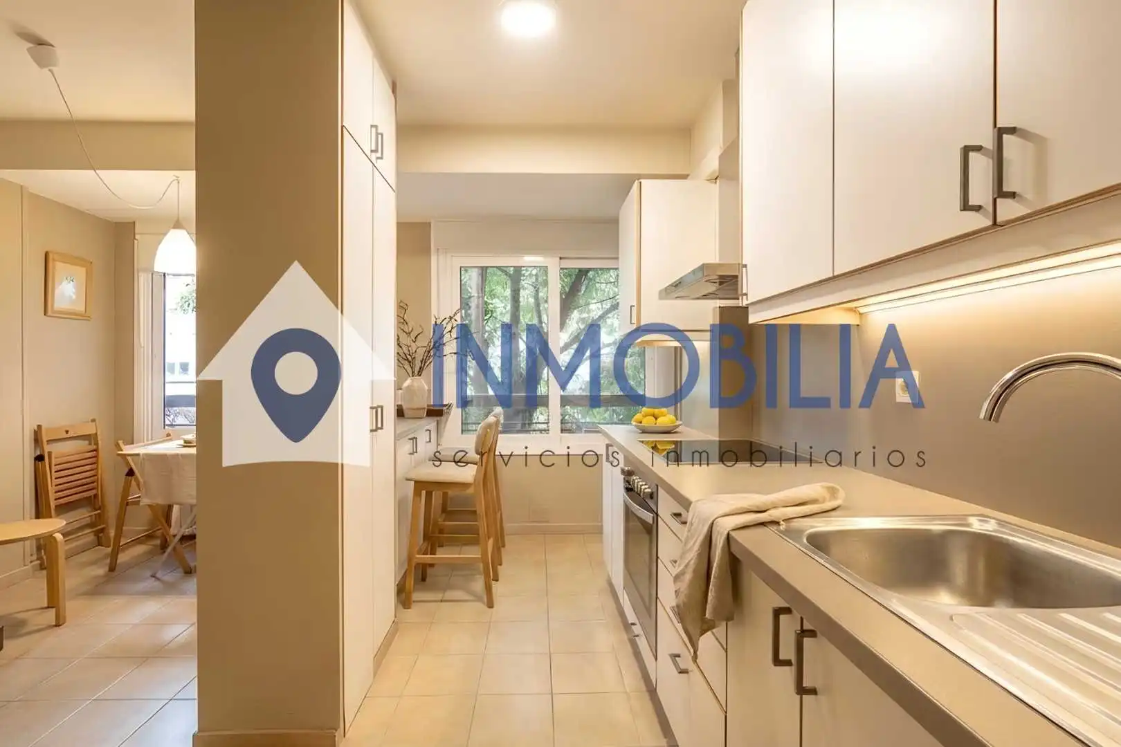 Cocina de Piso en venta en Madrid con Calefacción, Jardín privado y Trastero