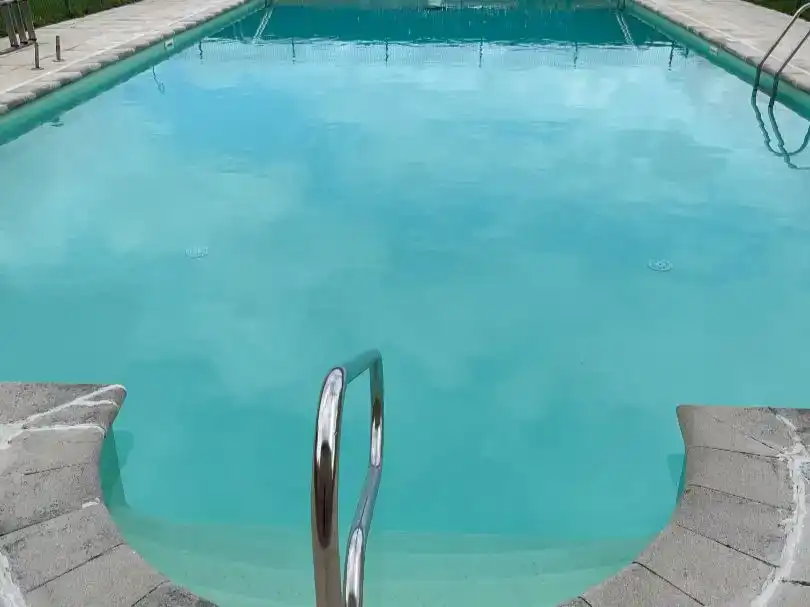 Piscina de Casa adosada en venda en Miranda de Ebro amb Jardí privat, Parquet i Traster