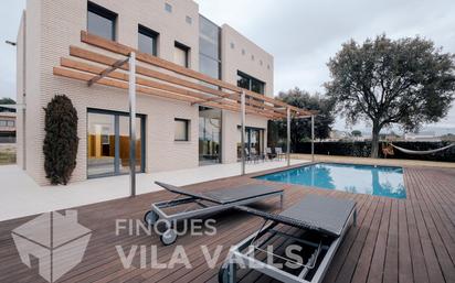 Terrasse von Haus oder Chalet zum verkauf in Santa Eulàlia de Ronçana mit Heizung, Privatgarten und Schwimmbad