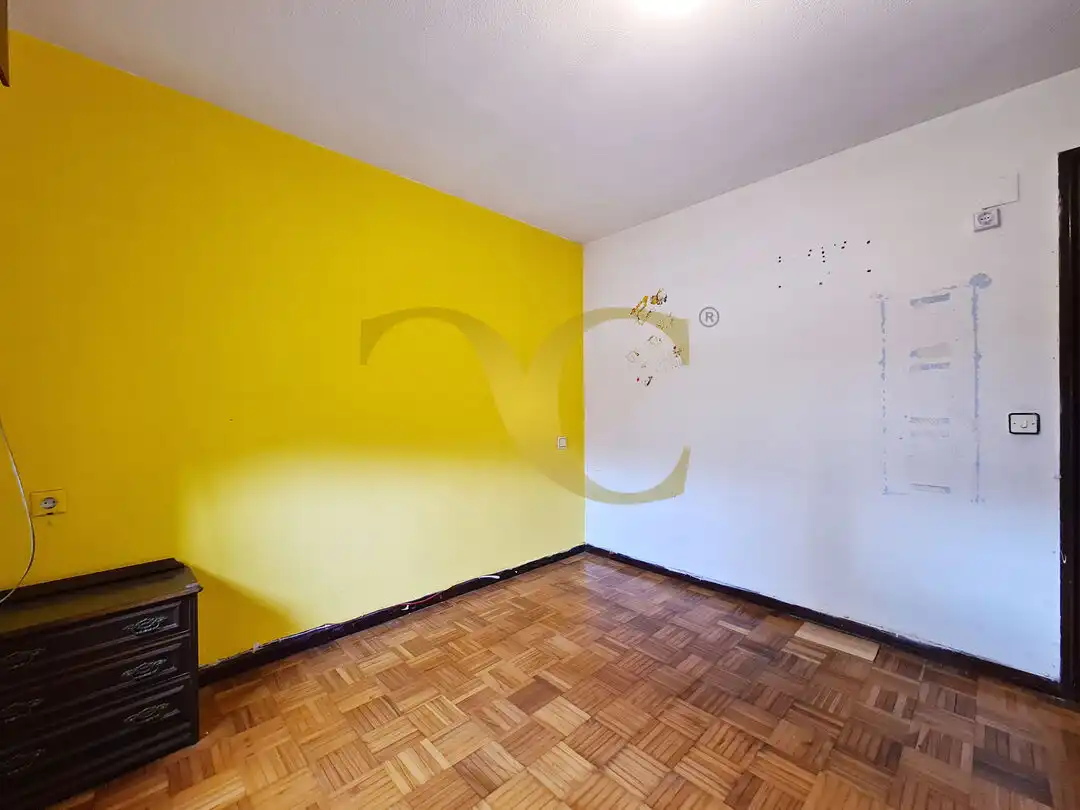 Bedroom of Flat for sale in Oviedo   with Heating and Private garden