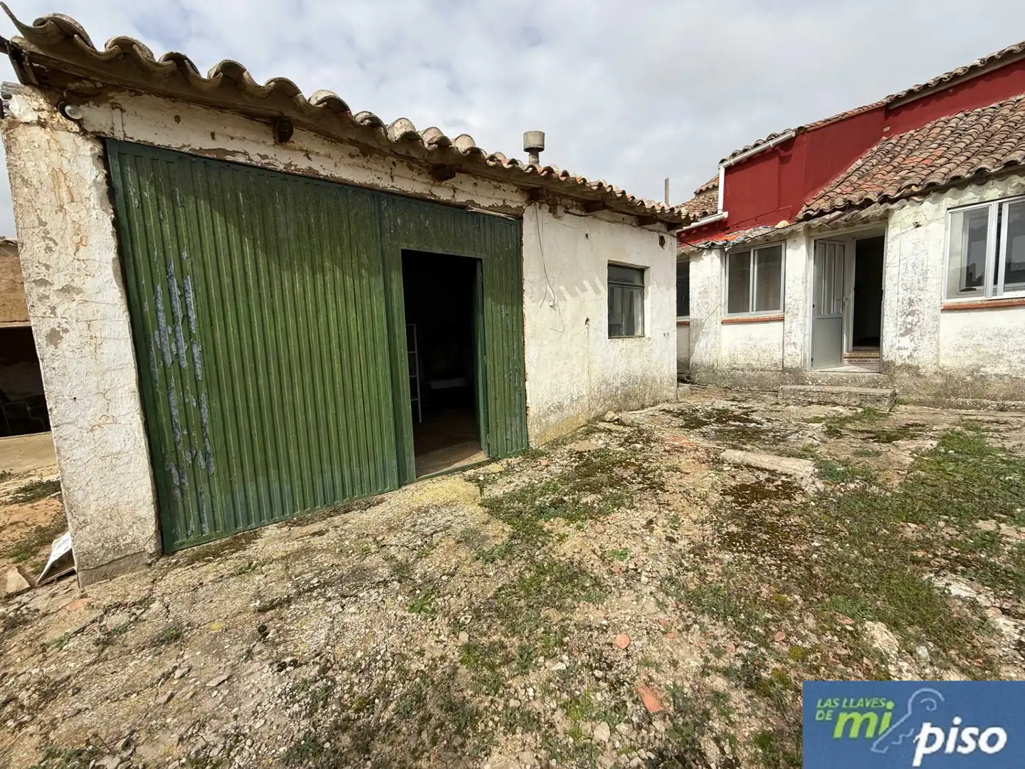 Vista exterior de Casa o chalet en venta en Aguilar de Campos con Calefacción, Jardín privado y Terraza