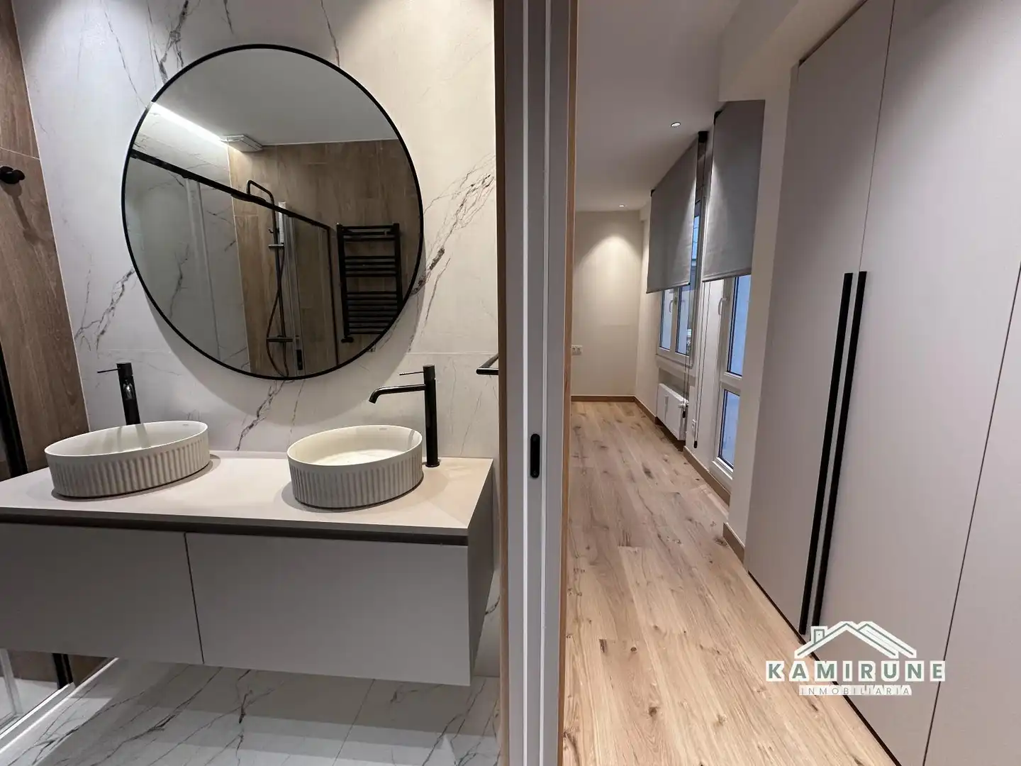 Bathroom of Flat for rent in Bilbao   with Heating, Terrace and Storage room