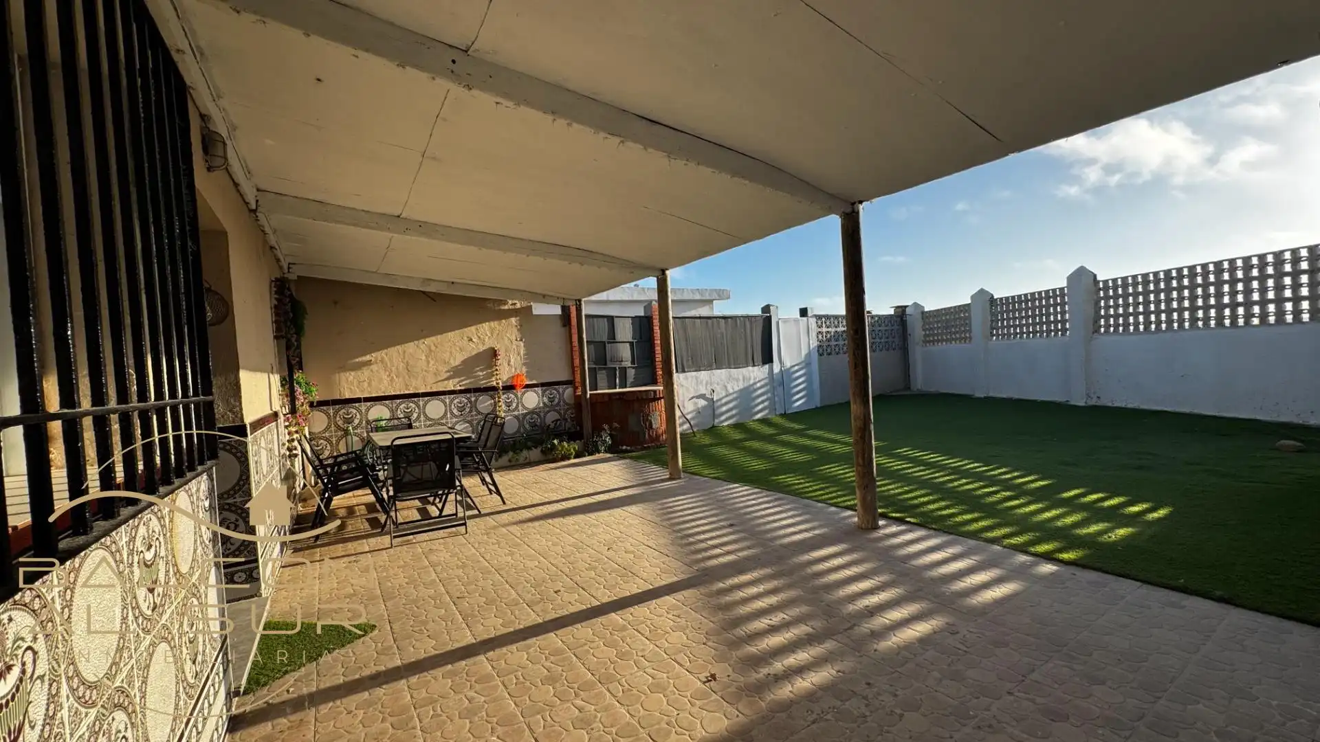Terrassa de Finca rústica en venda en Rota amb Jardí privat, Terrassa i Traster