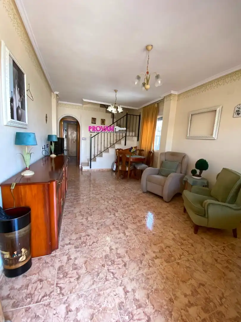 Sala d'estar de Casa o xalet en venda en Orihuela amb Terrassa, Traster i Piscina
