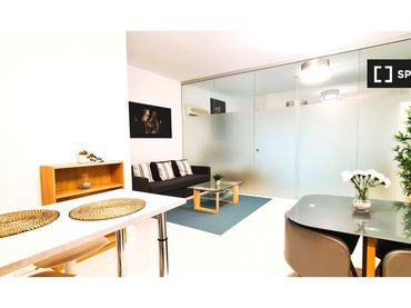 Wohnung mit Balkon zur Miete in Hortaleza