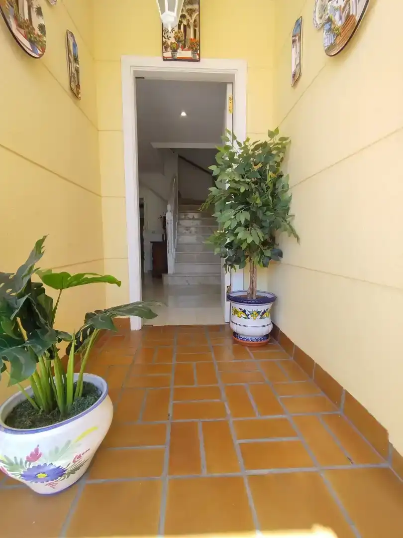 Casa o xalet en venda en  Melilla Capital amb Aire condicionat, Piscina i Balcó