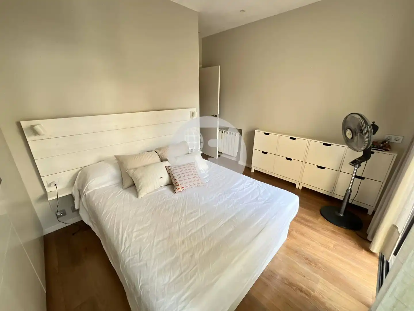 Casa aparellada amb terrassa en venda a Ponent, imagen 12