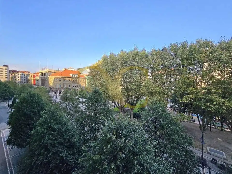 Pis en venda a Paseo Begoña, Barrio del Centro