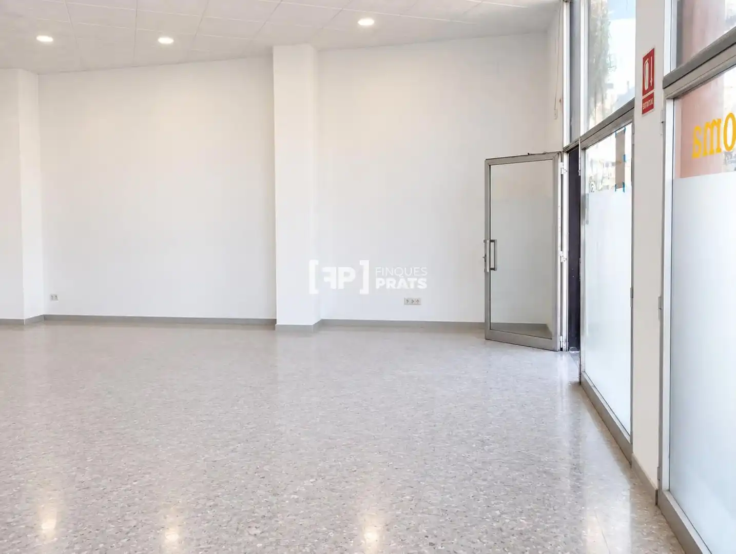 Local comercial de lloguer a LLEIDA, imagen 3