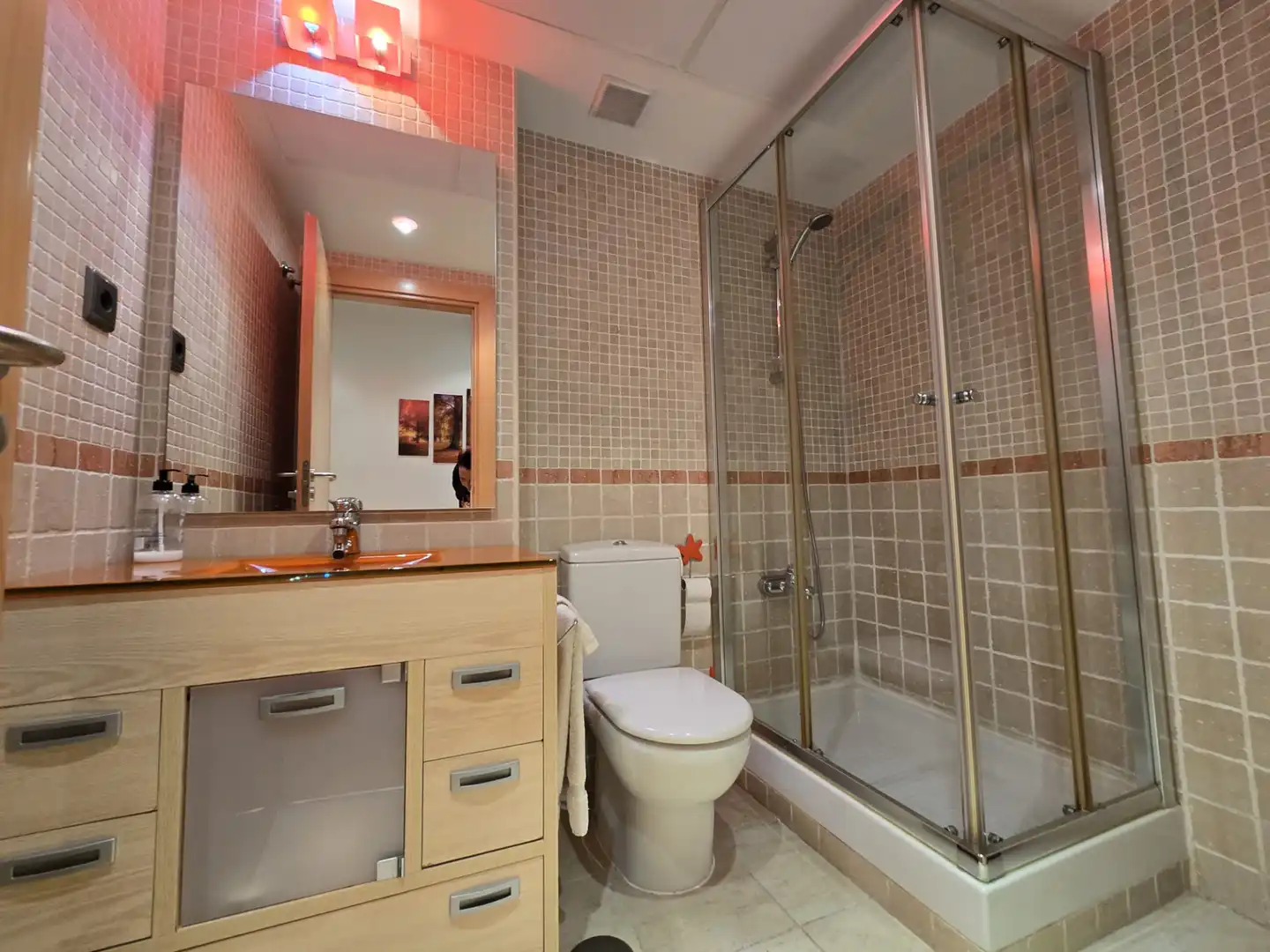 Badezimmer von Wohnung zum Verkauf in Madrid mit Klimaanlage, Heizung und Abstellraum