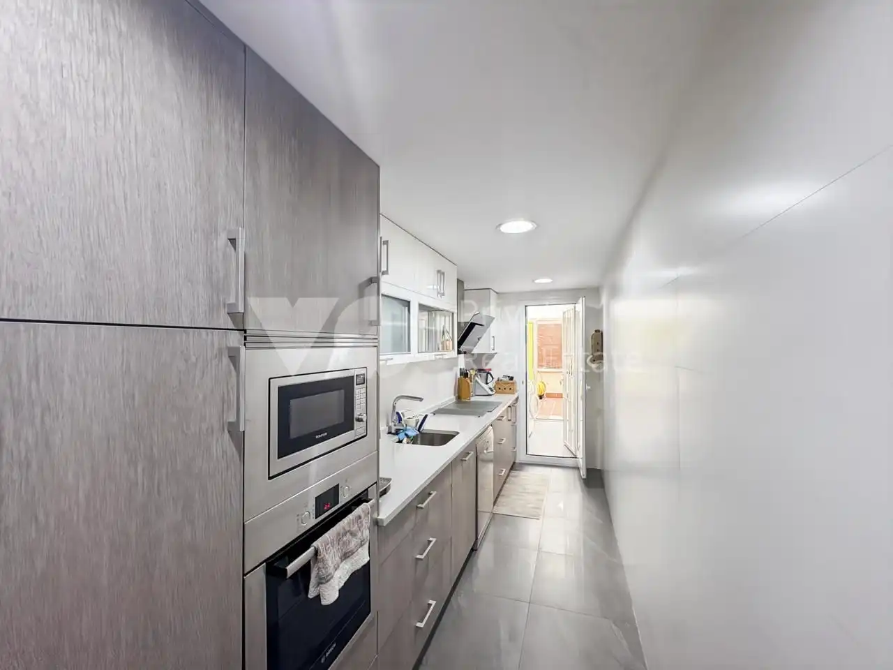 Cocina de Planta baja en venta en Boadilla del Monte con Aire acondicionado, Calefacción y Jardín privado