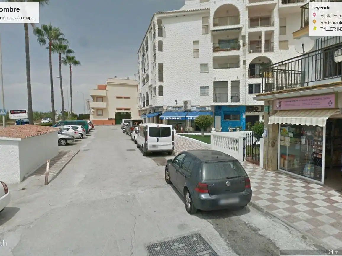 Vista exterior de Local de lloguer en Vélez-Málaga amb Terrassa