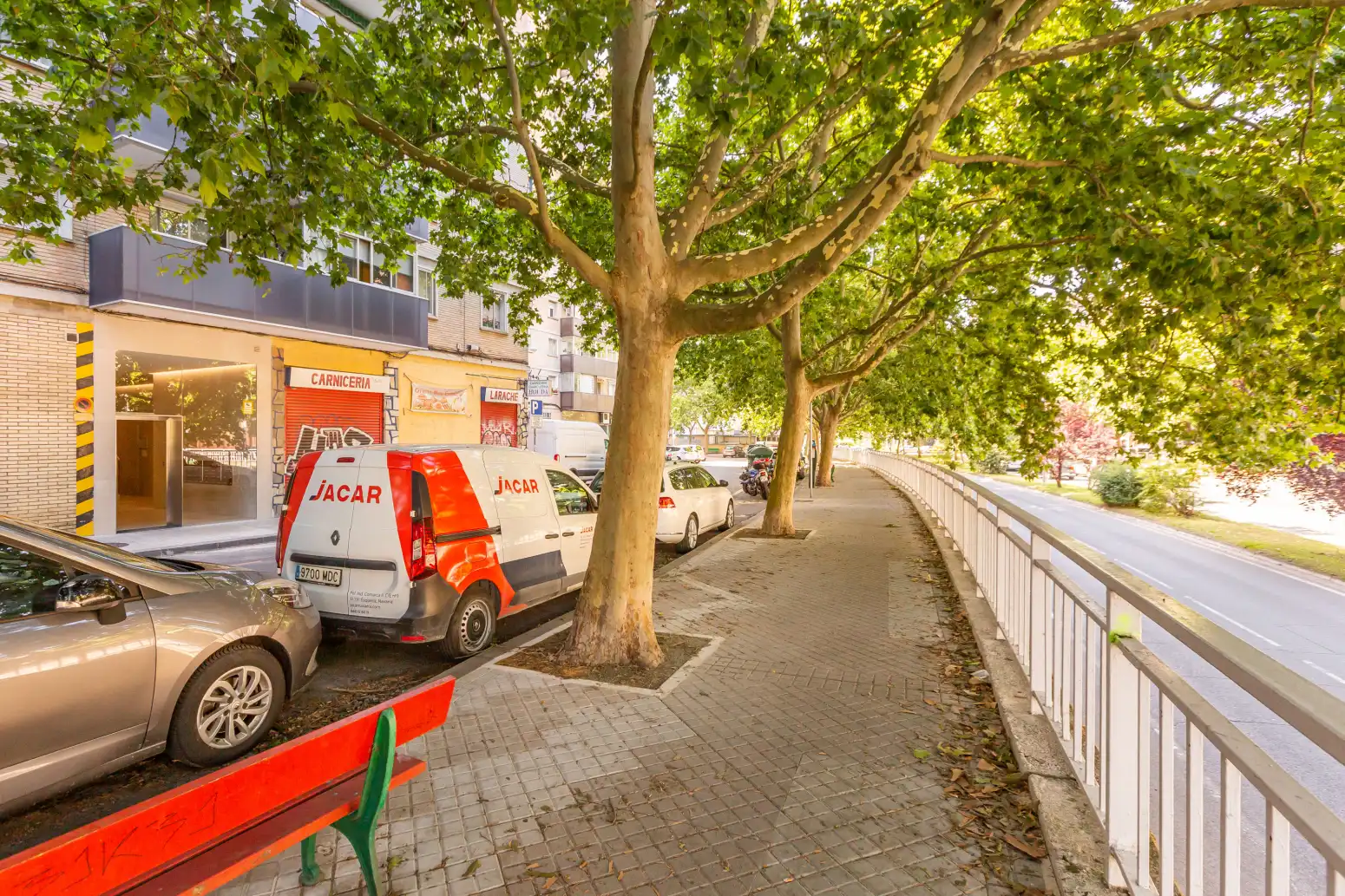 Parkplatz von Wohnung zum Verkauf in  Pamplona / Iruña mit Klimaanlage, Heizung und Parkett
