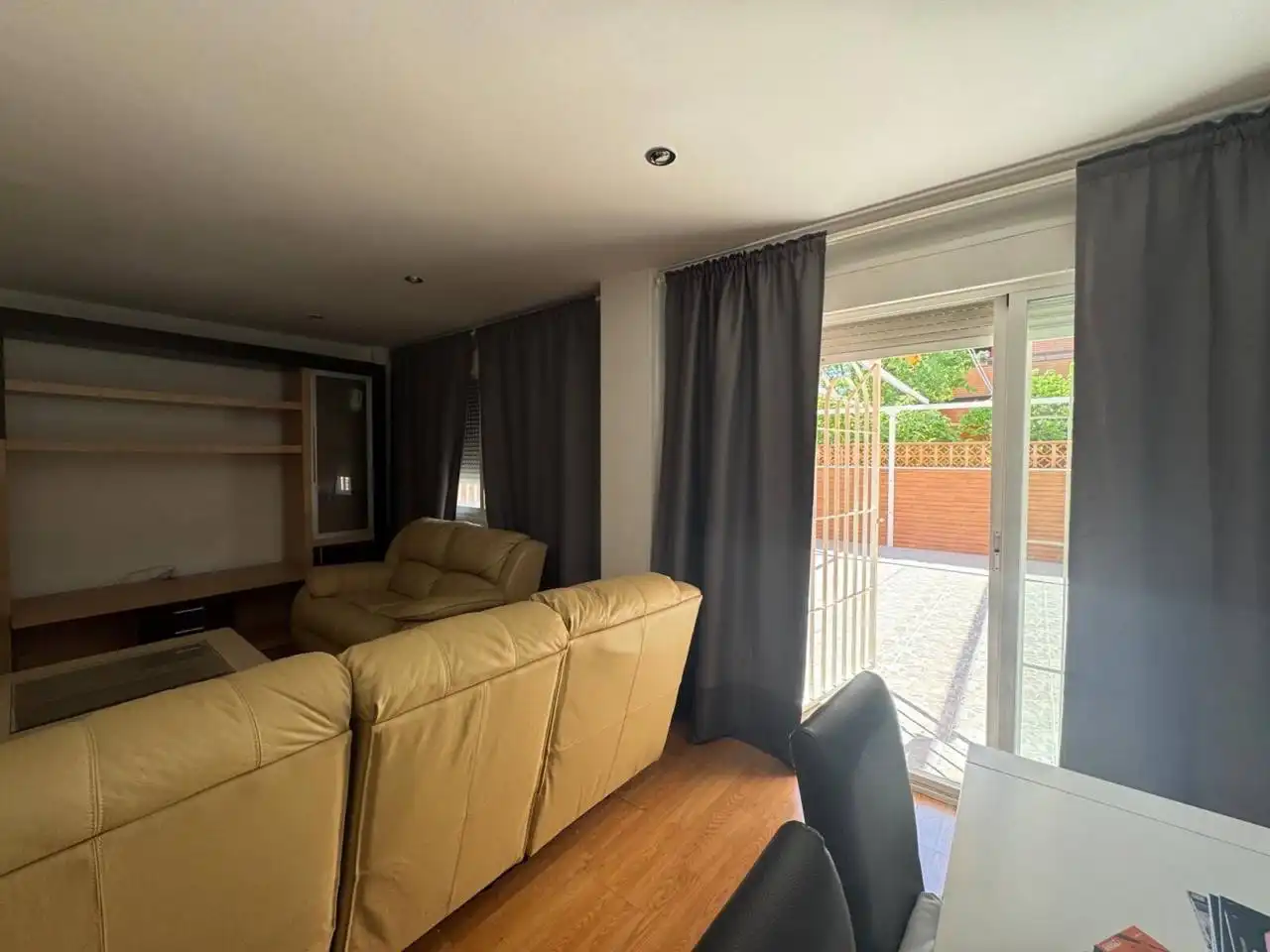 Living room of Houses for rent in Alcalá de Henares  with Air Conditioner, Heating and Private garden