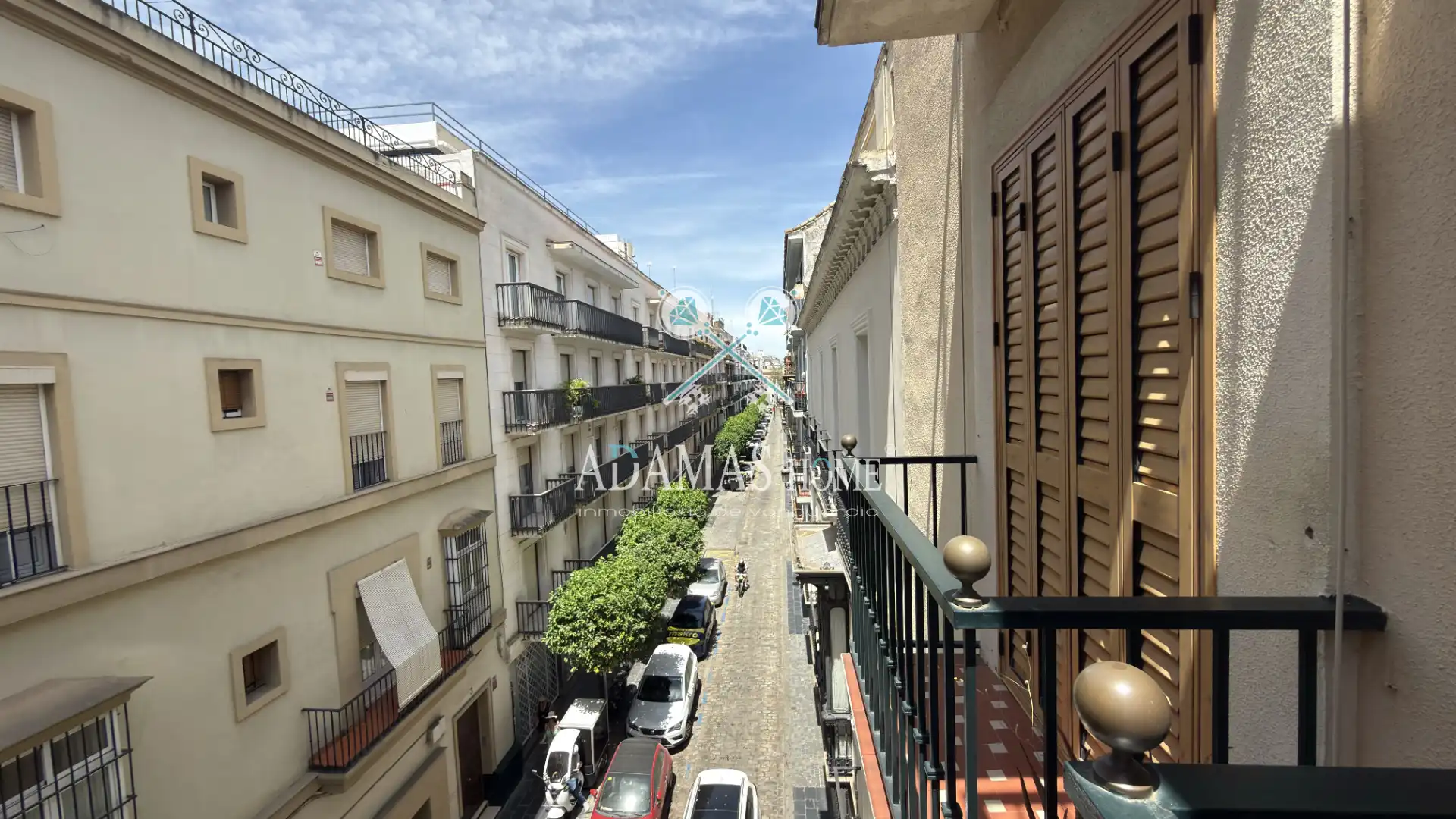 Außenansicht von Wohnung zum Verkauf in Sevilla mit Klimaanlage, Heizung und Abstellraum