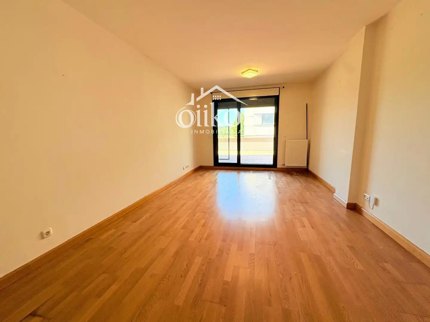 Sala de estar de Piso en venta en Villamayor con Calefacción, Trastero y Balcón