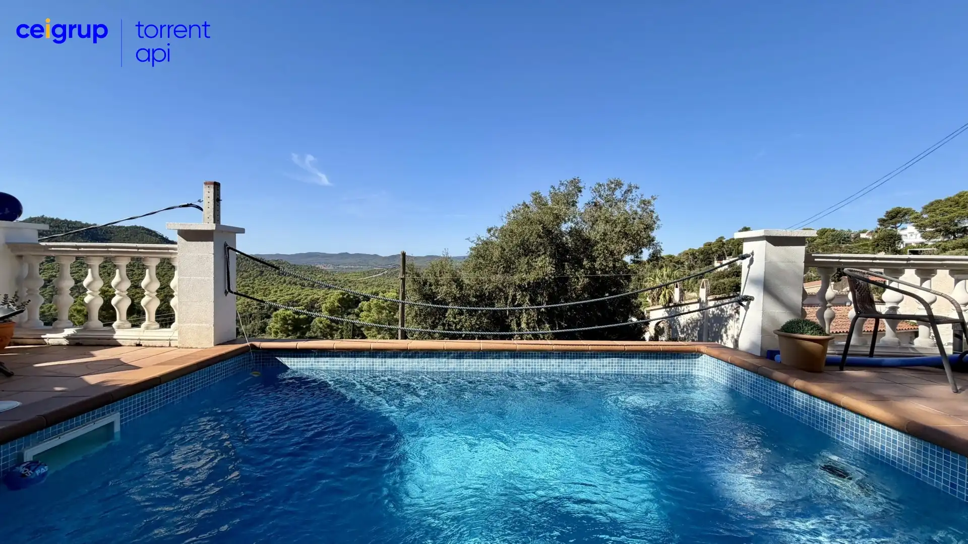 Casa aparellada amb terrassa en venda a Els Masos de Pals, imagen 2