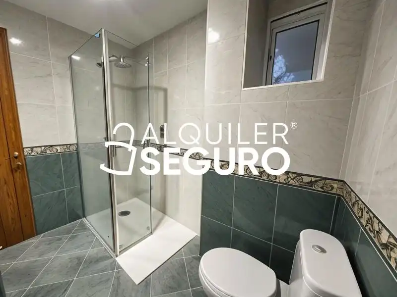 Badezimmer von Wohnung zur Miete in Castellgalí mit Klimaanlage und Möbliert