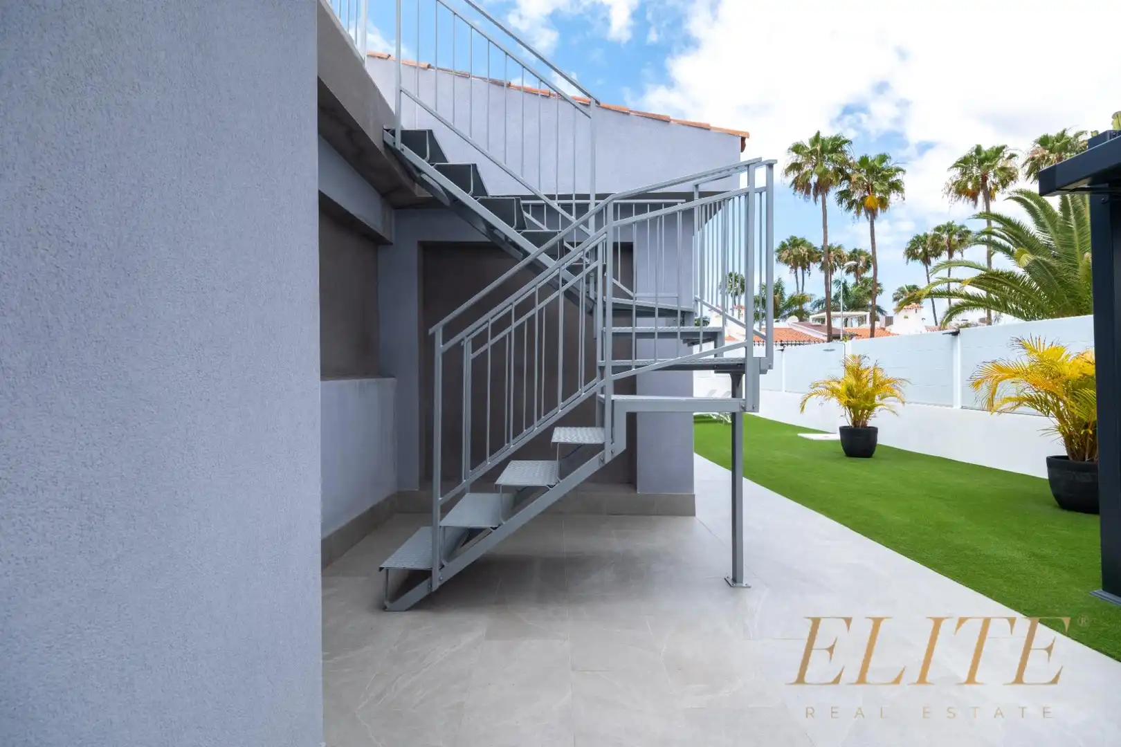 Terrace of Detached homes for sale in San Bartolomé de Tirajana  with Air Conditioner, Private garden and Terrace