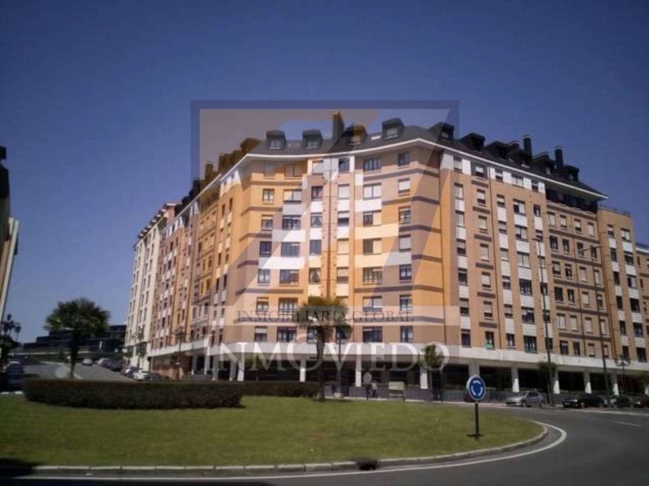 Exterior view of Flat for sale in Oviedo 