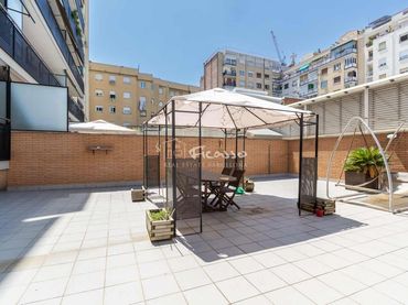 Appartamento con balcone in vendita a d'Aragó