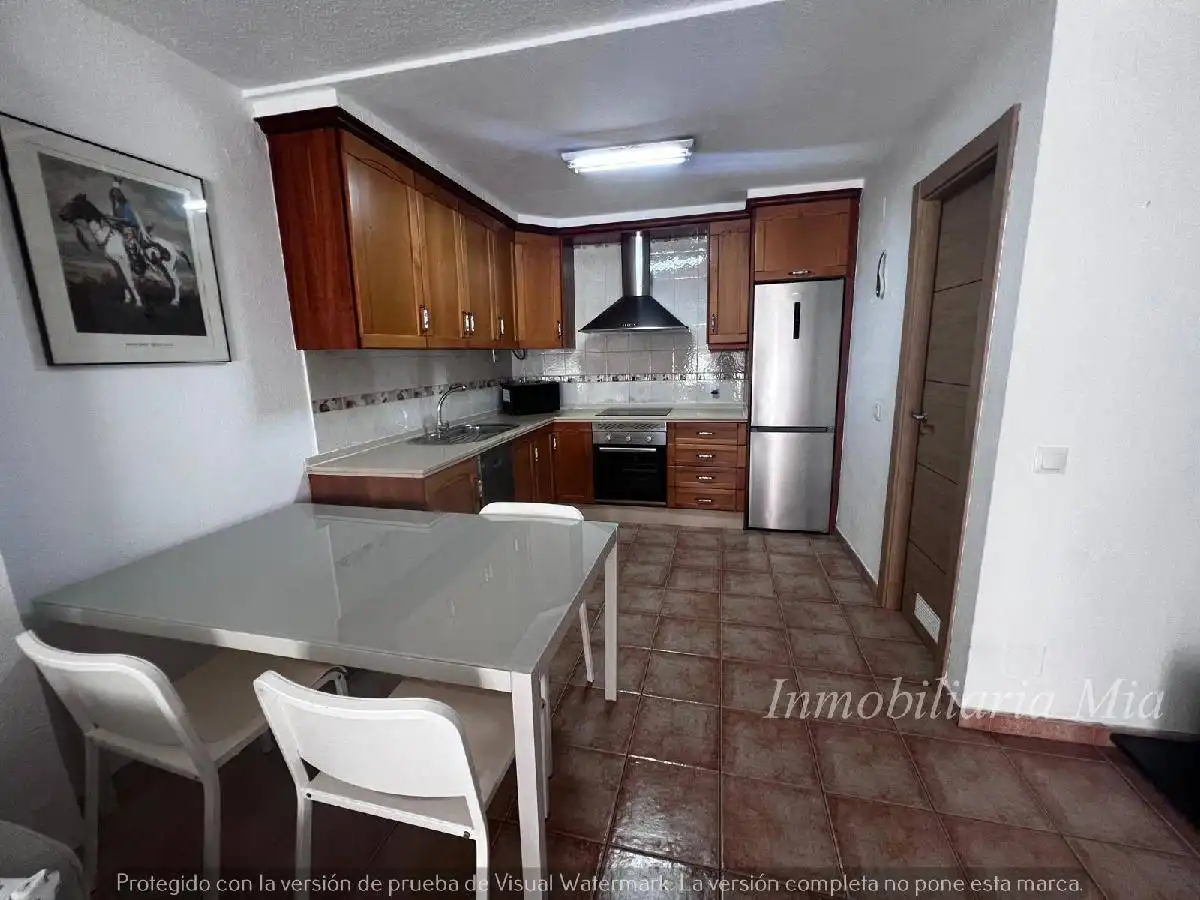 Cuina de Casa o xalet de lloguer en Torremolinos amb Piscina, Moblat i Piscina comunitària