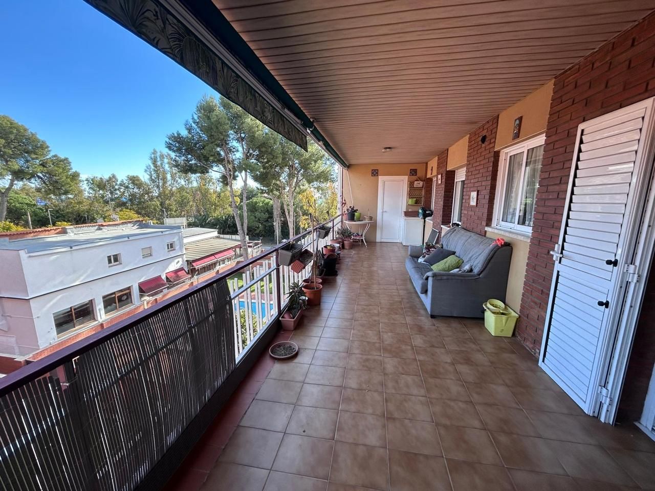 Vista exterior de Pis en venda en Castelldefels amb Aire condicionat, Terrassa i Traster