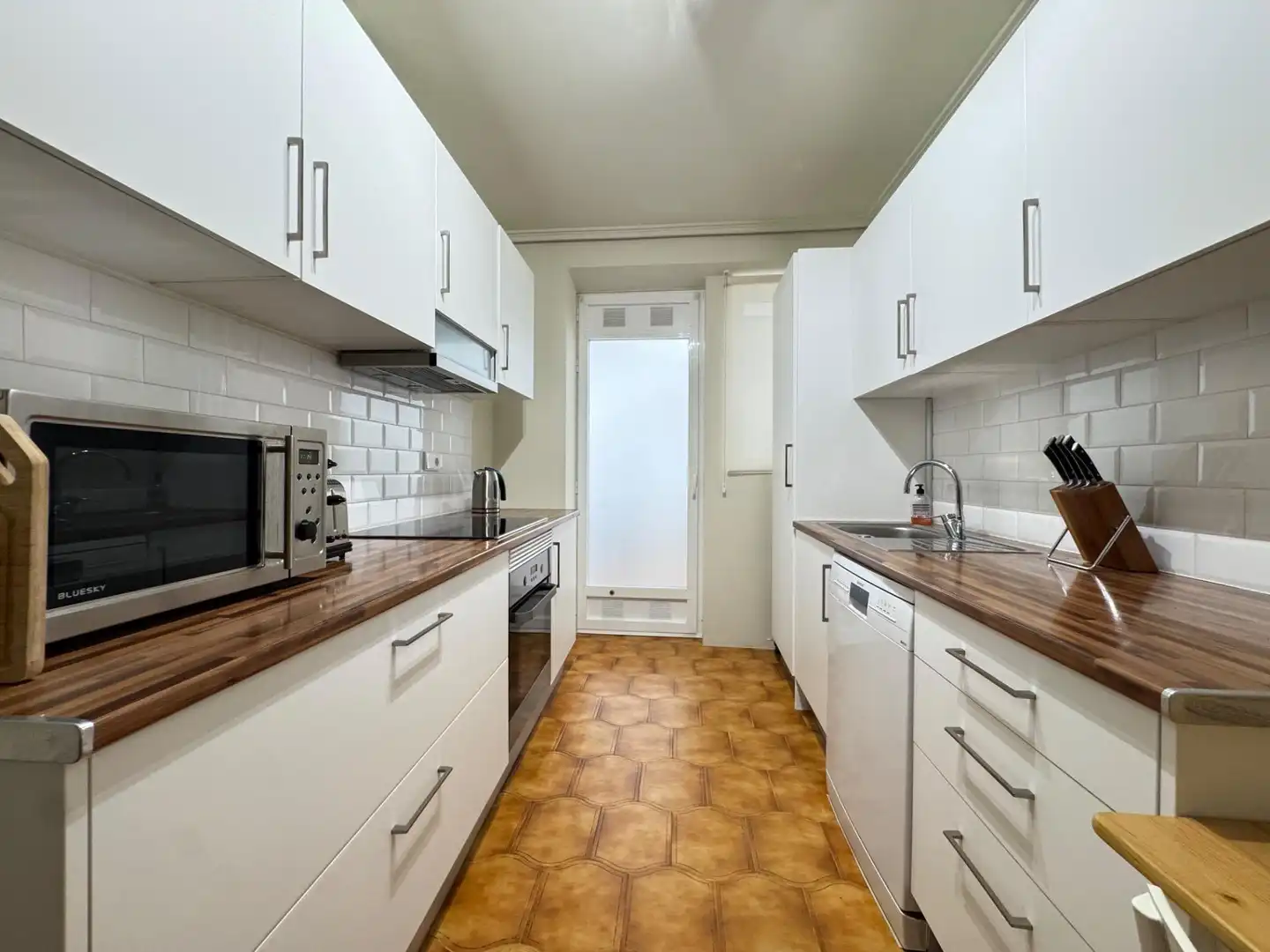 Küche von Wohnung zum Verkauf in Alicante / Alacant mit Klimaanlage, Heizung und Parkett
