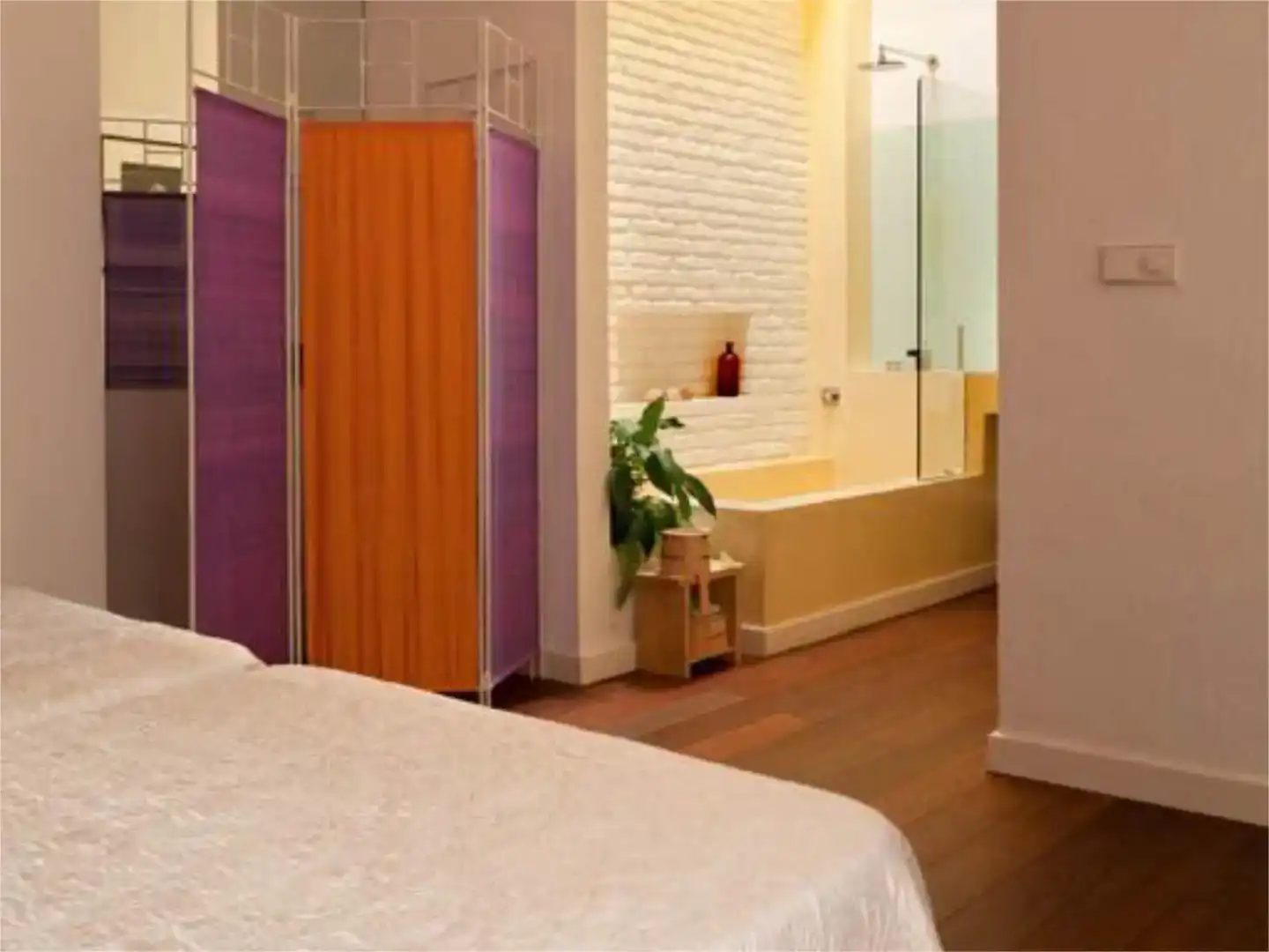 Habitación de Dúplex de alquiler en Sevilla con Aire acondicionado y Parquet