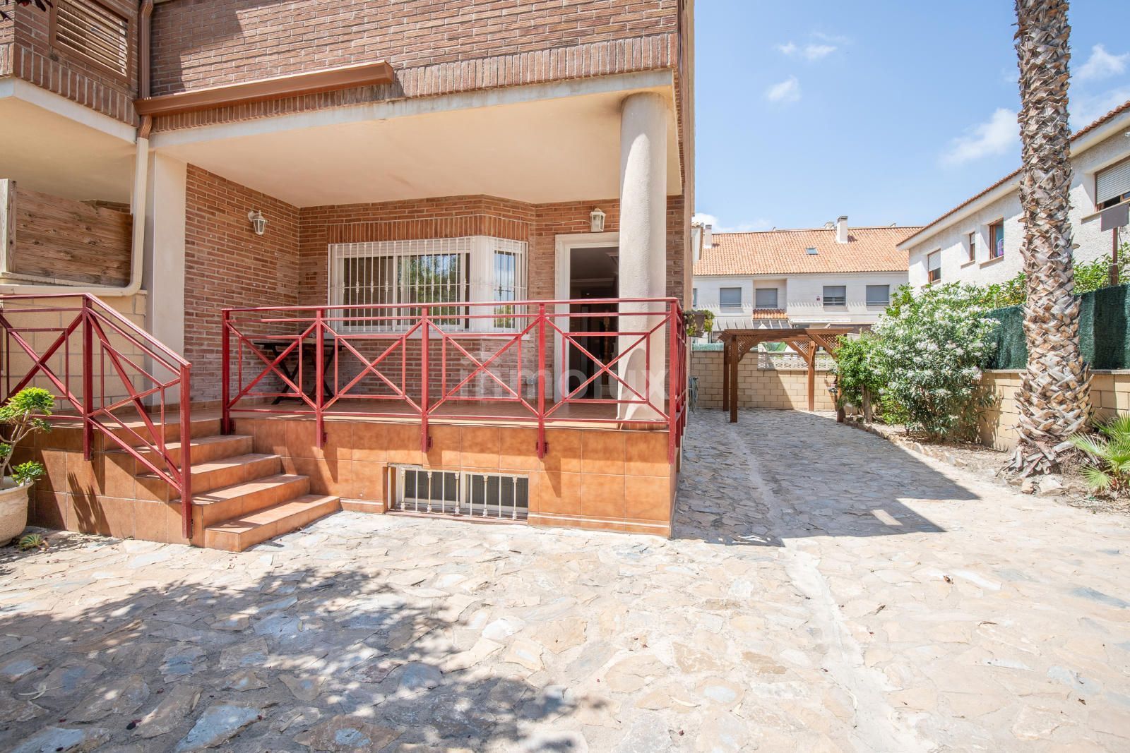 Vista exterior de Casa adosada en venda en Sant Joan d'Alacant amb Aire condicionat, Calefacció i Jardí privat