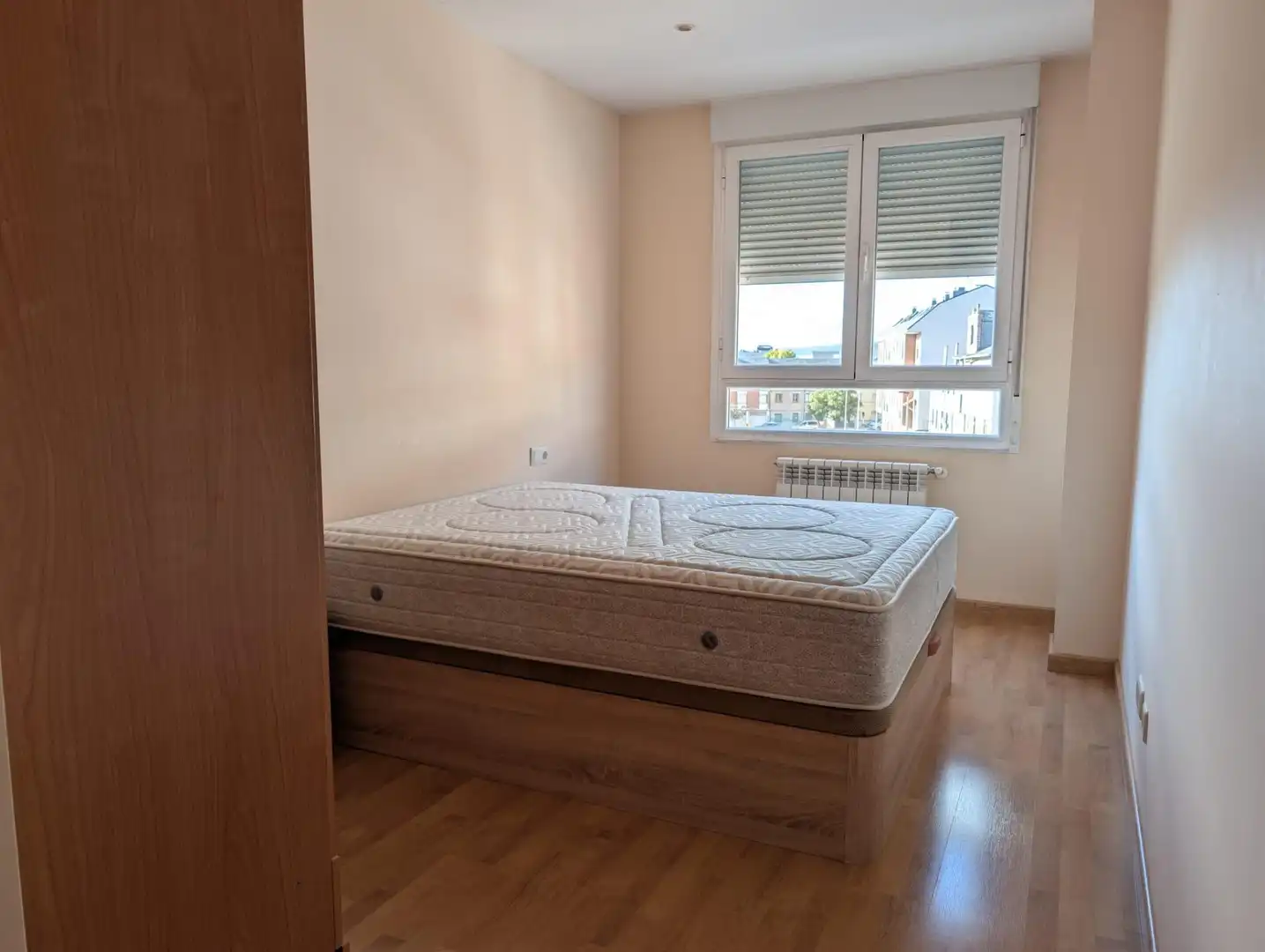 Habitación de Apartamento en venta en Flores de Sil - La Placa