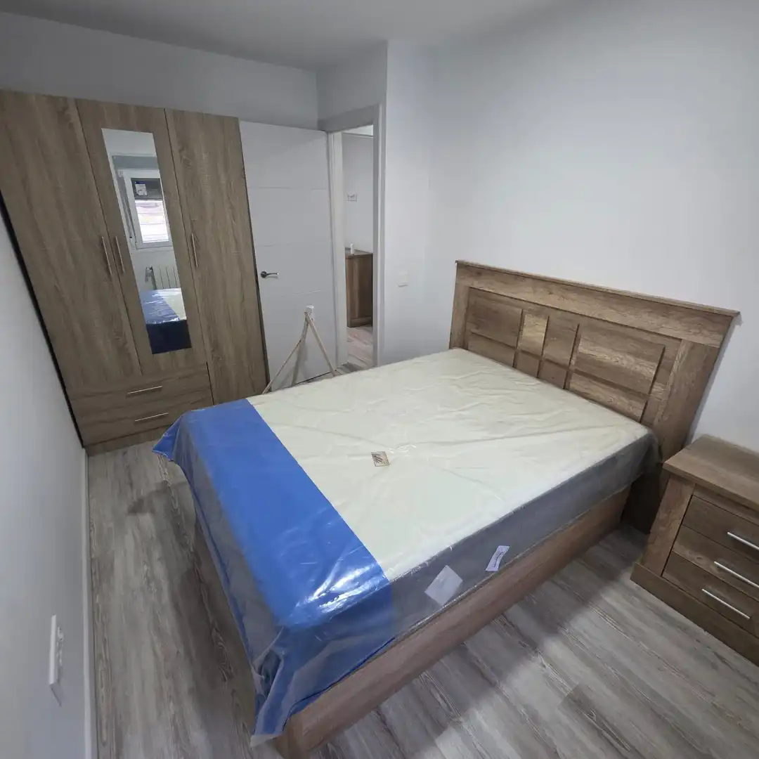 Bedroom of Flat for sale in Madrid  with Heating, Private garden and Furnished
