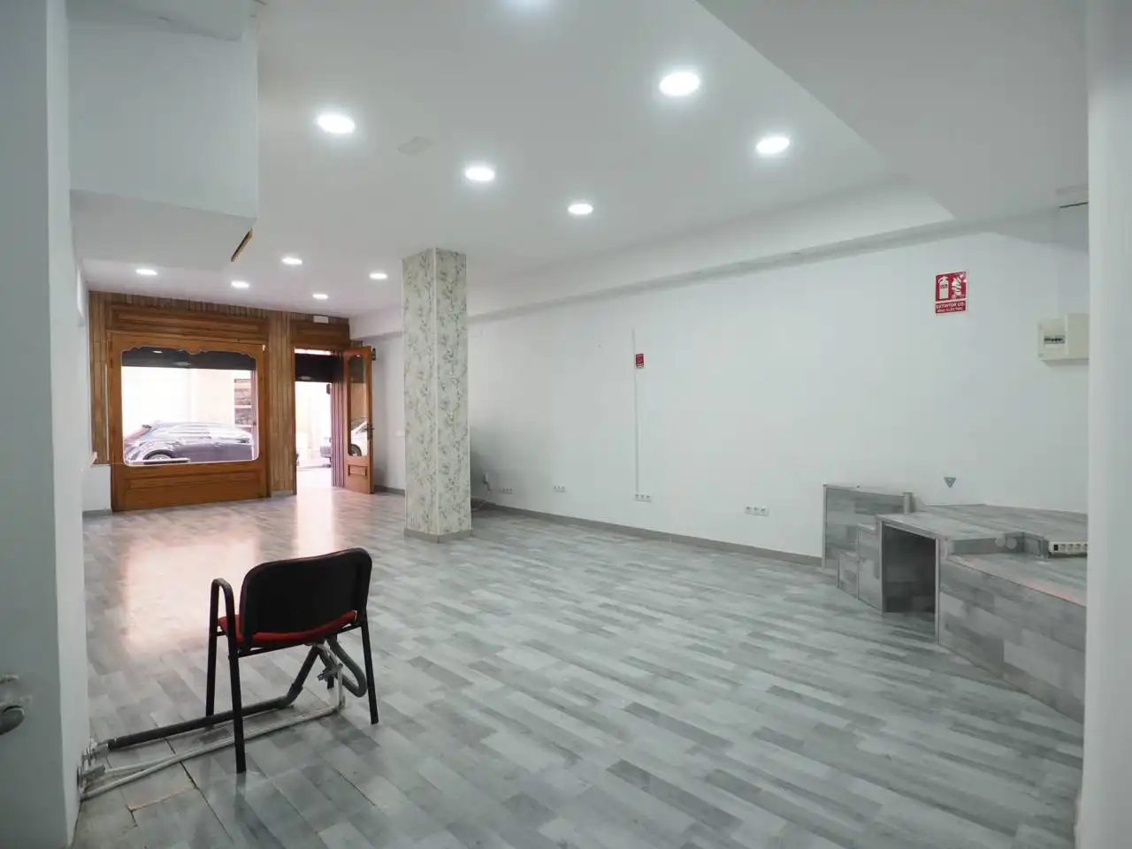Local comercial de lloguer a Calle Barcelona, imagen 3