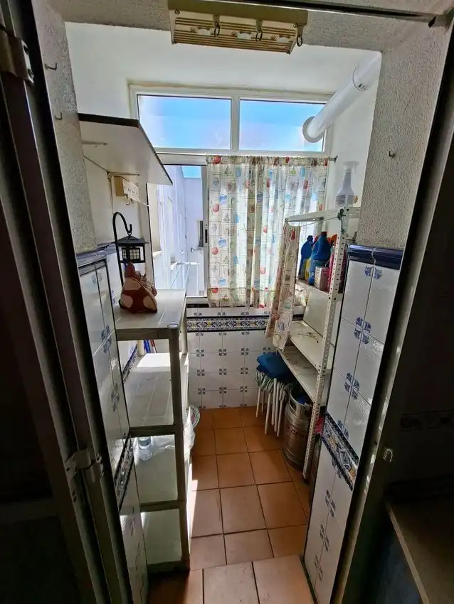 Cuina de Pis en venda en La Línea de la Concepción amb Aire condicionat
