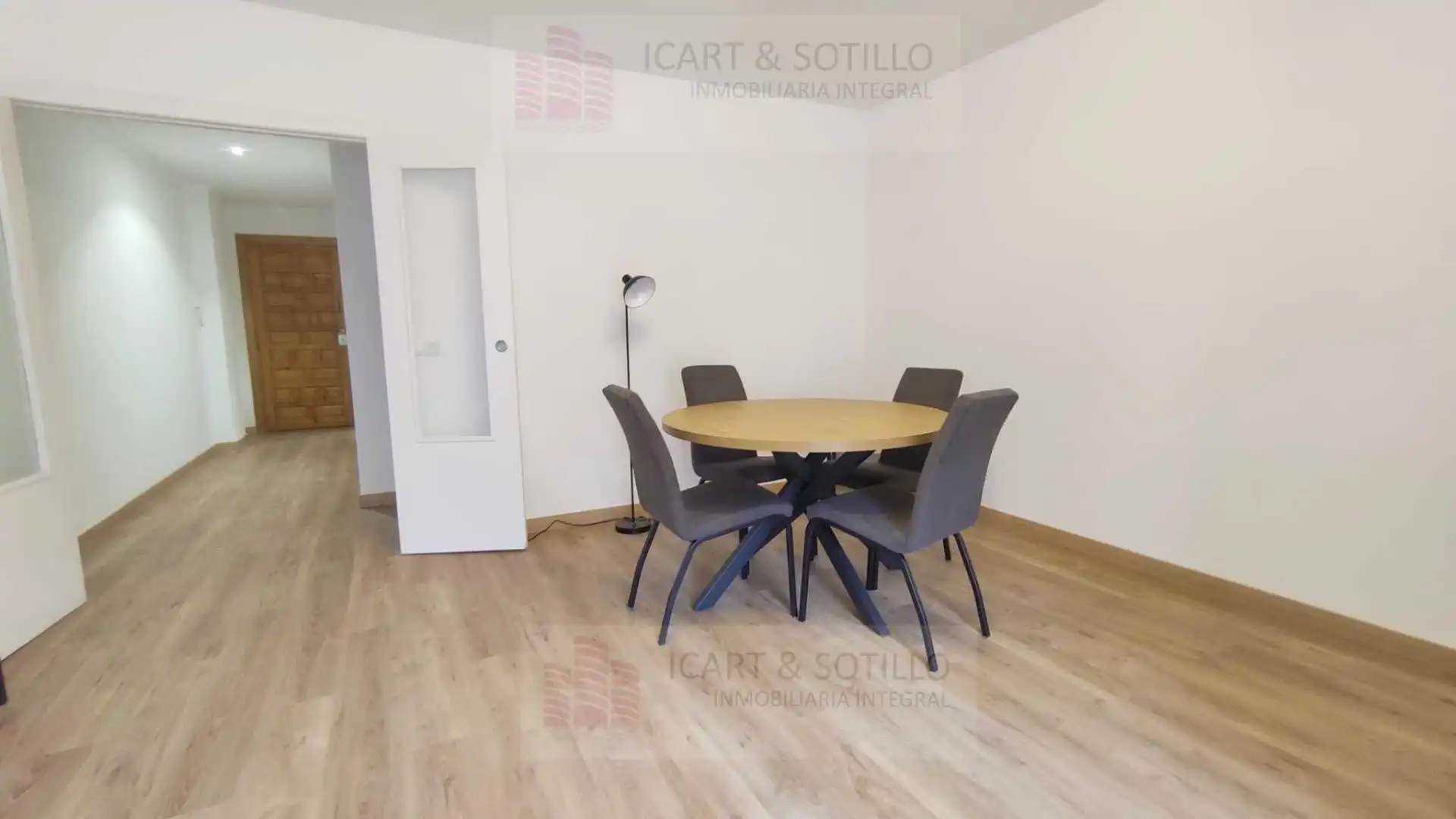 Piso con terraza en alquiler en Casco Urbano, imagen 4