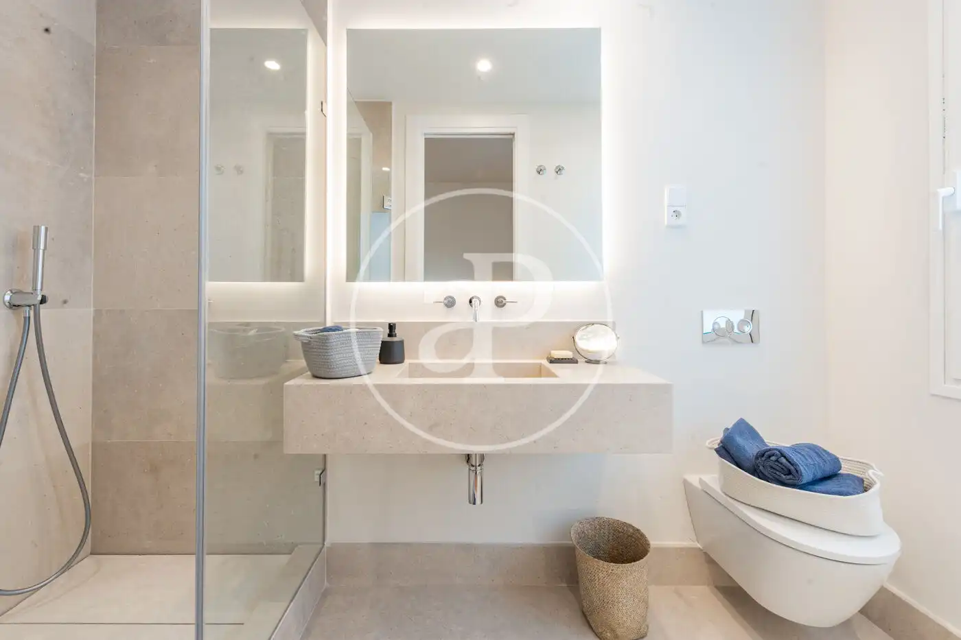 Baño de Piso en venta en Madrid con Aire acondicionado, Calefacción y Terraza
