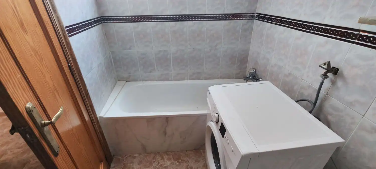 Bany de Pis en venda en Castellón de la Plana / Castelló de la Plana amb Terrassa