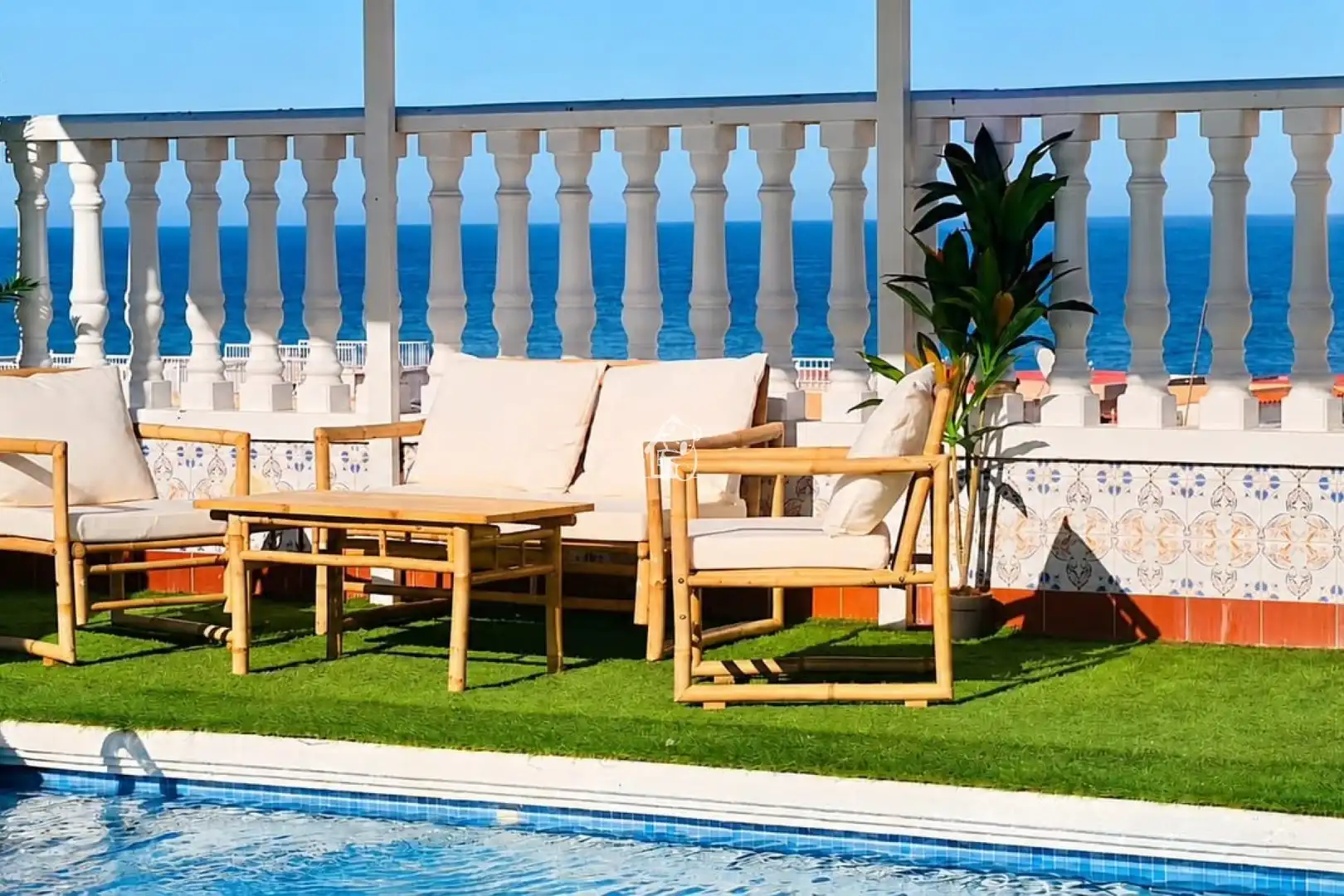 Terrasse von Dachboden zur Miete in Torrevieja mit Klimaanlage, Privatgarten und Terrasse