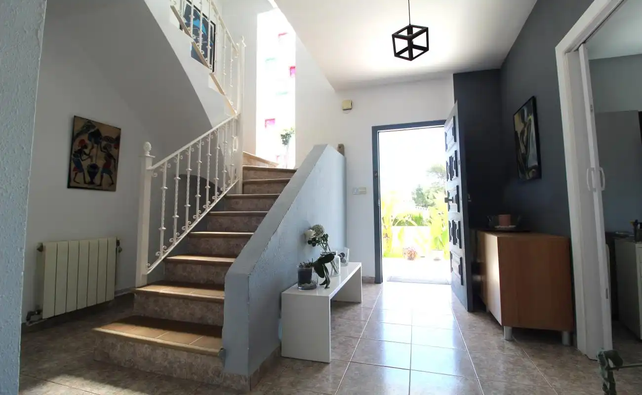 Casa o chalet en venta en L'Eliana con Aire acondicionado, Calefacción y Jardín privado
