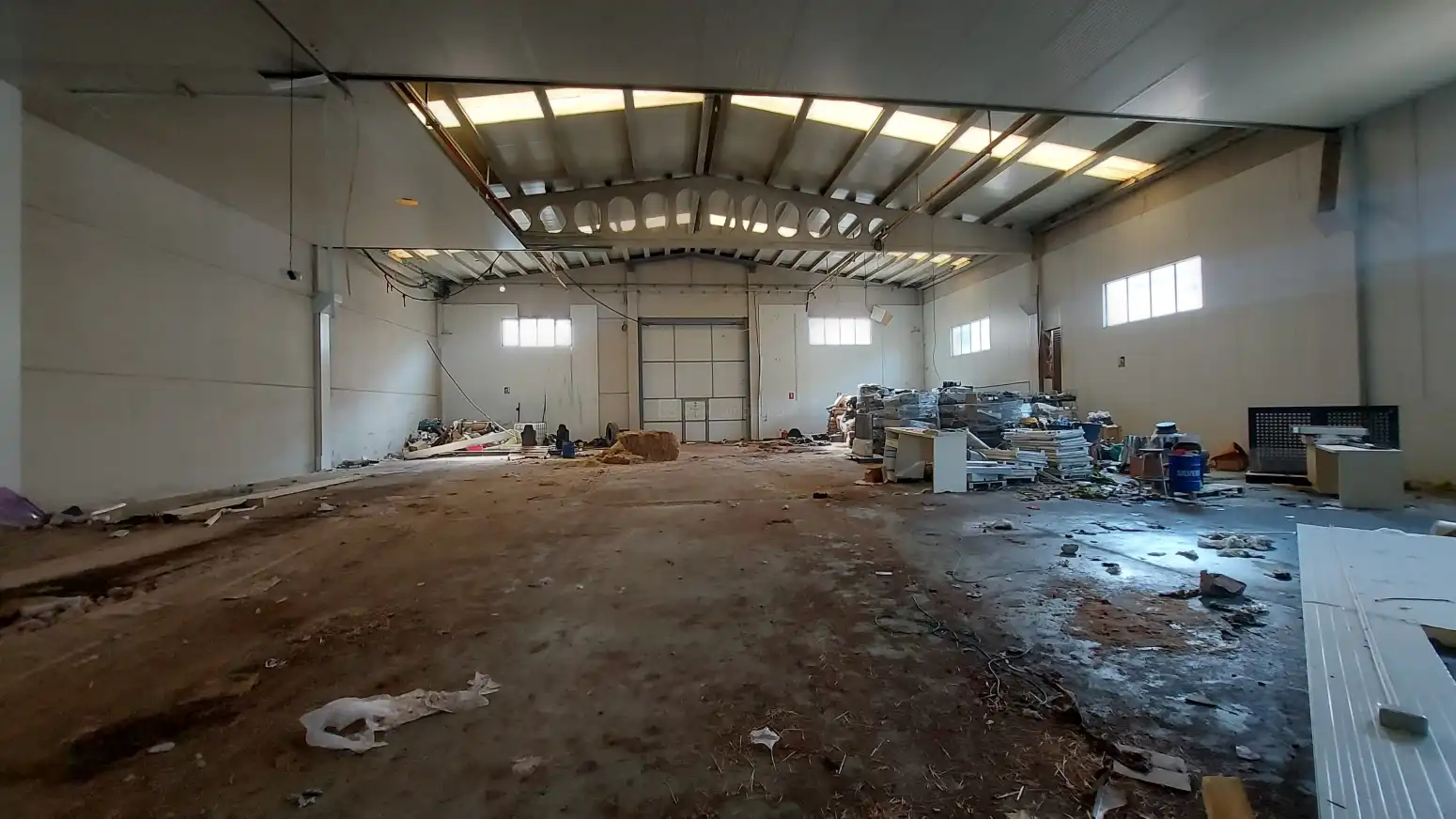 Industrial building for sale in Albelda de Iregua - Avenida La Yasa, imagen 4