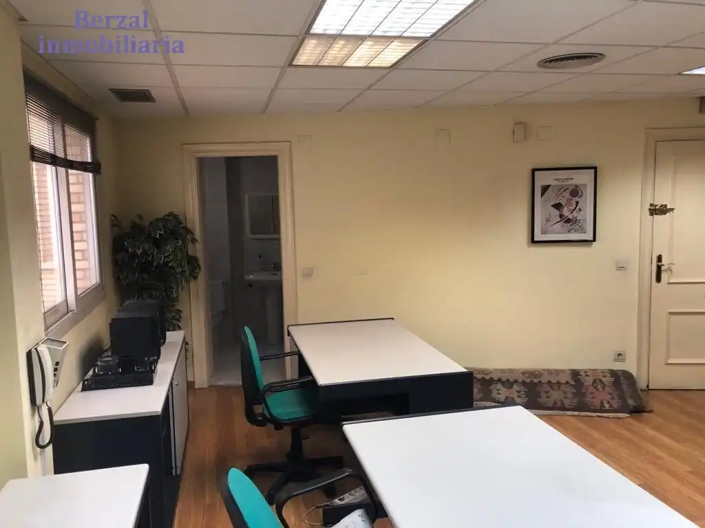 Ufficio con ascensore in vendita a Calle Avenida Portugal, imagen 4