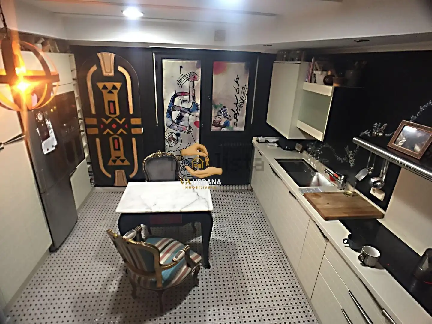 Küche von Wohnung zum Verkauf in Salamanca mit Heizung, Privatgarten und Terrasse