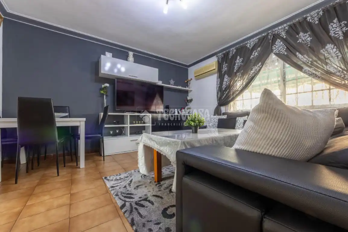 Piso en venta en Calle Amposta, Torreforta