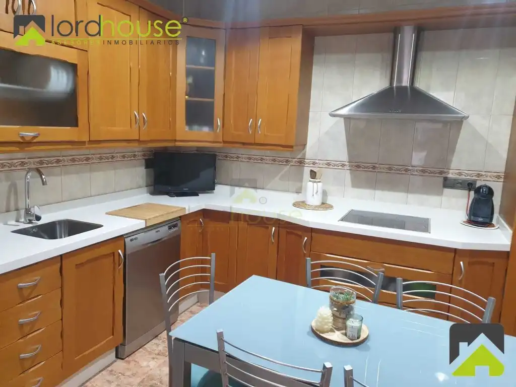 Houses for sale in Calle Francisco Pizarro, San Antonio
