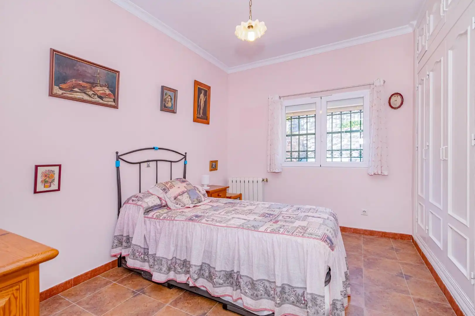 Habitación de Casa o chalet en venta en Almuñécar con Terraza y Piscina