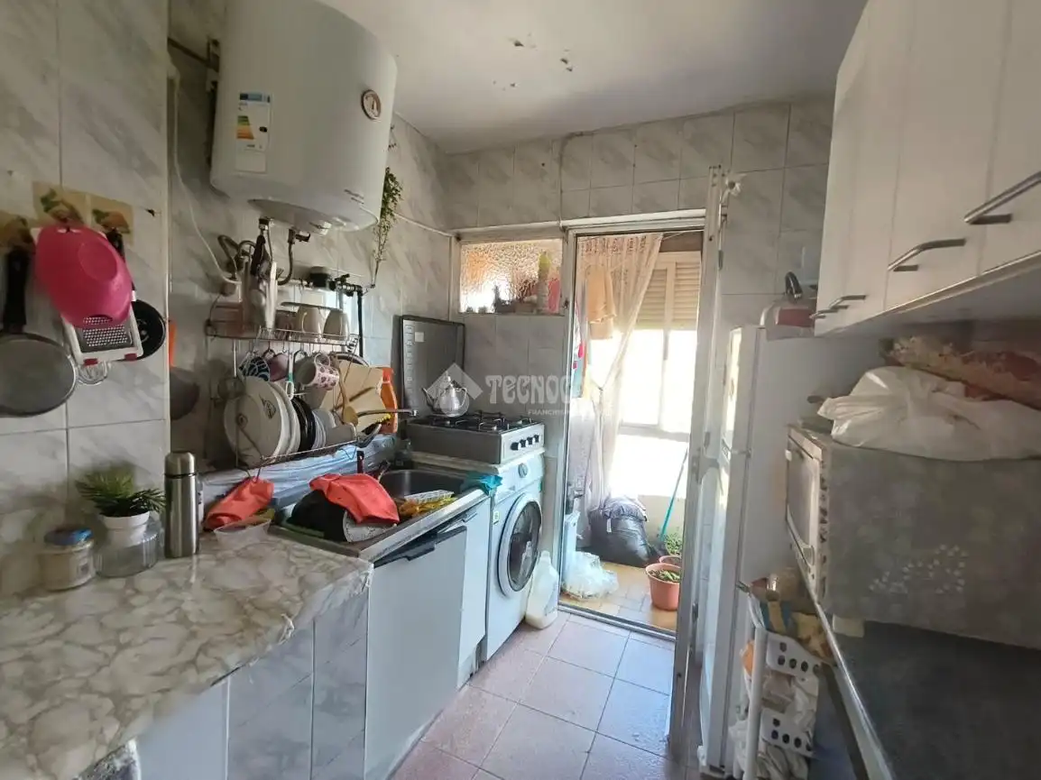 Cocina de Piso en venta en Palencia con Trastero y Balcón