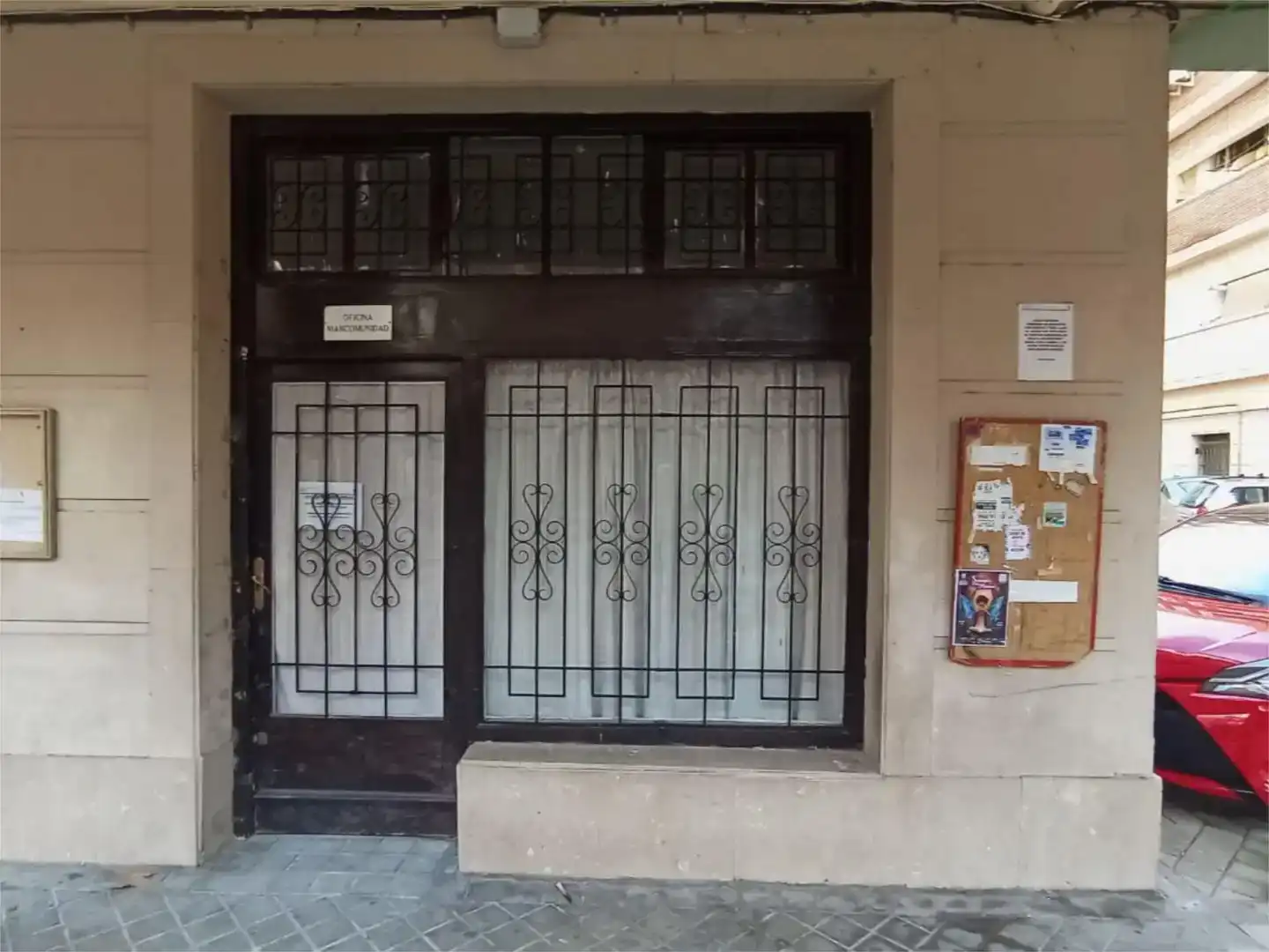 Vista exterior de Local de alquiler en Chamberí