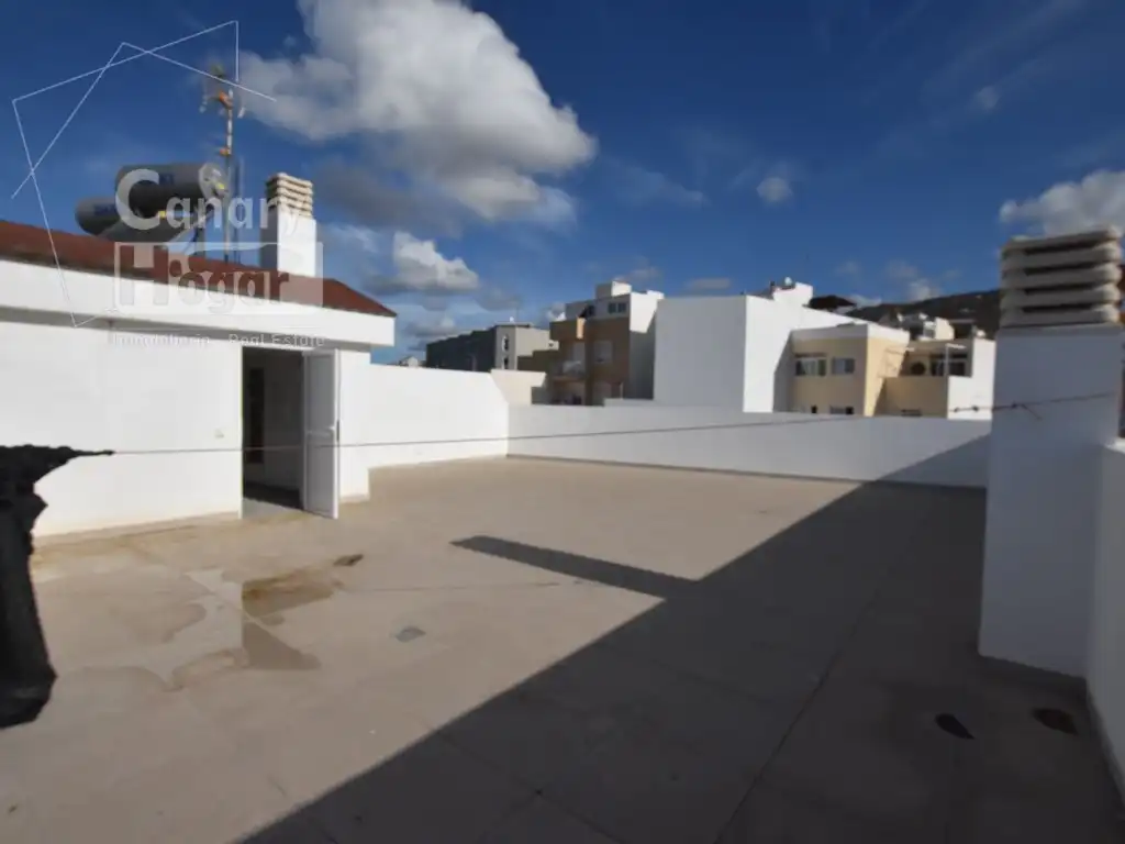 Vista exterior de Apartament en venda en Adeje amb Balcó i Internet