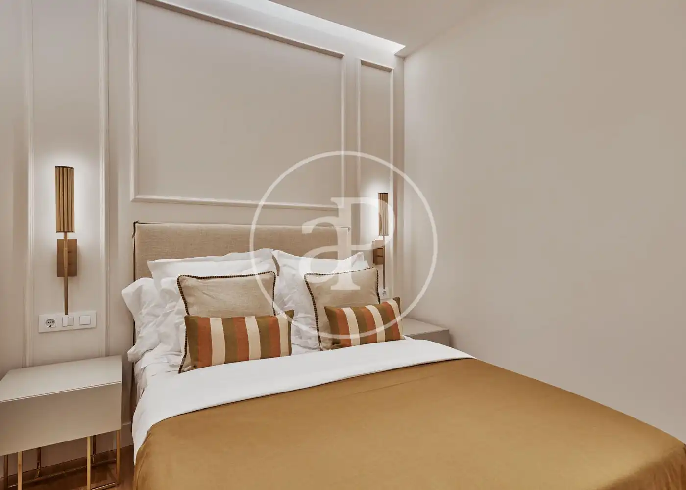 Habitación de Piso en venta en Madrid con Aire acondicionado, Calefacción y Jardín privado
